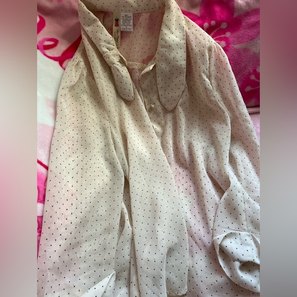 Alice moon polka dotted top🤍 - Picture 2 of 3